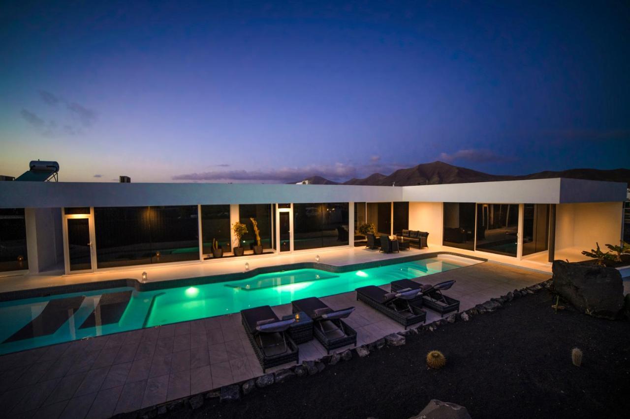 Villa Valhalla à Playa Blanca  Extérieur photo